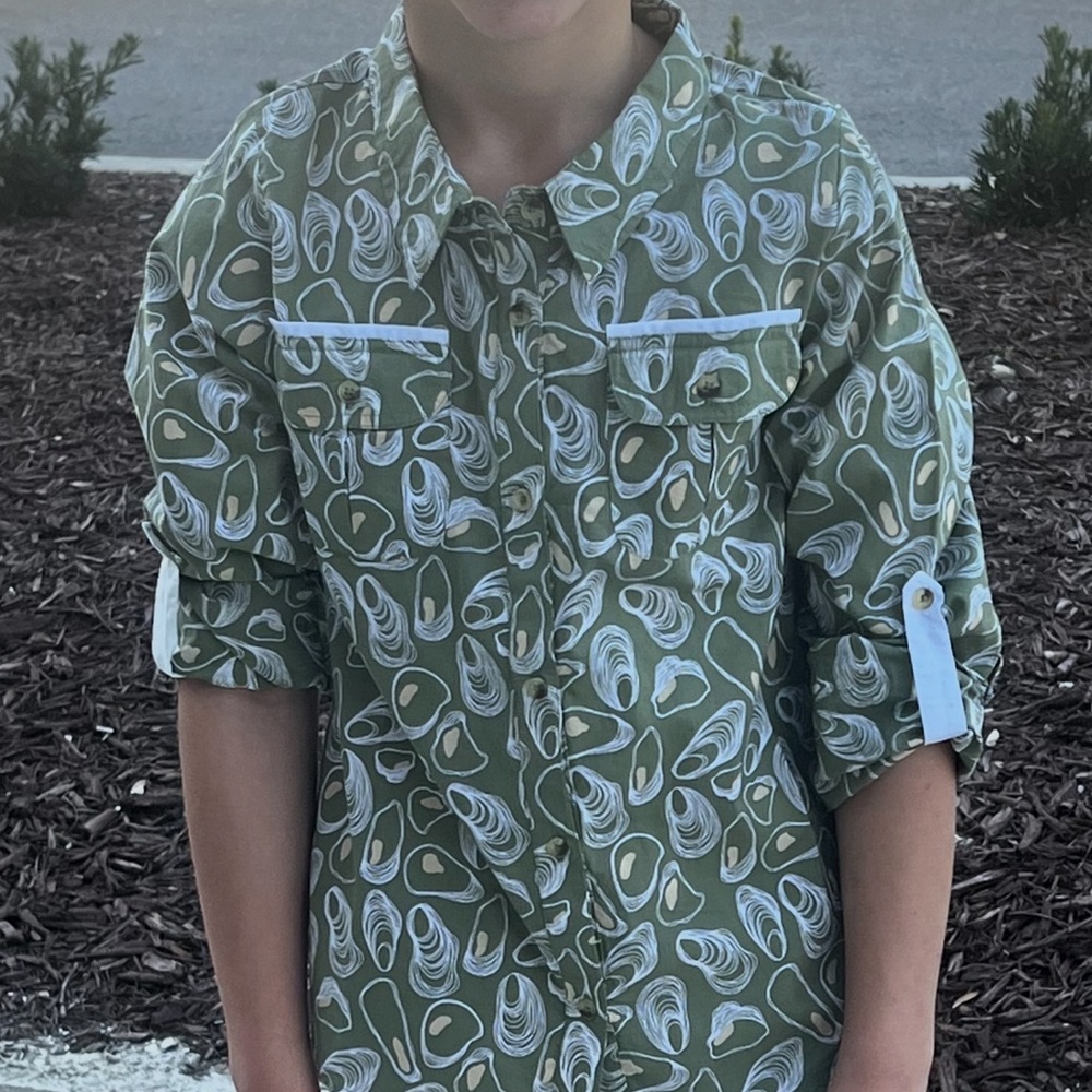 Green Oyster Print Button-Up Shirt